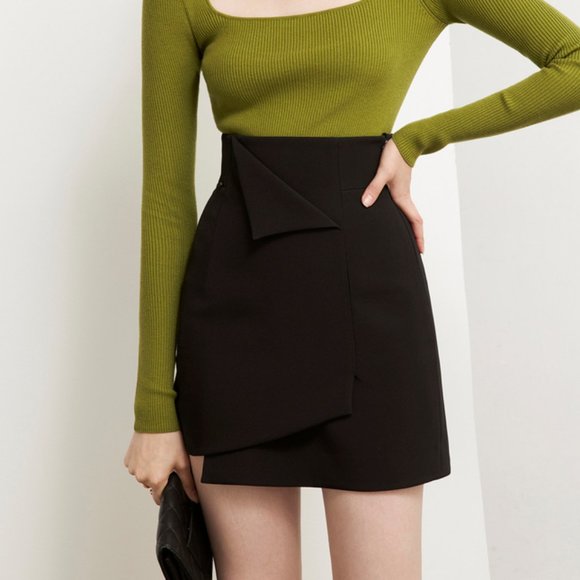 Black high waist slim skirt